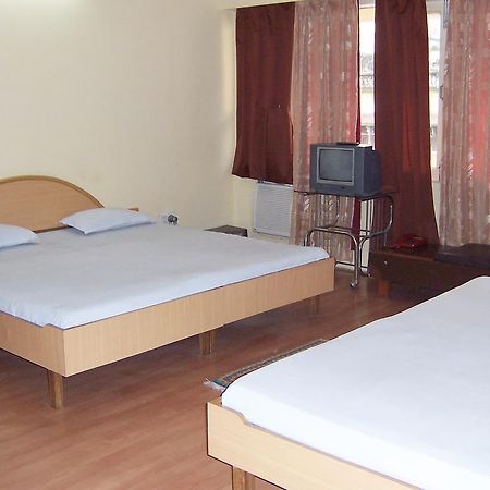 Hotel Mansarover International Haridwār Esterno foto